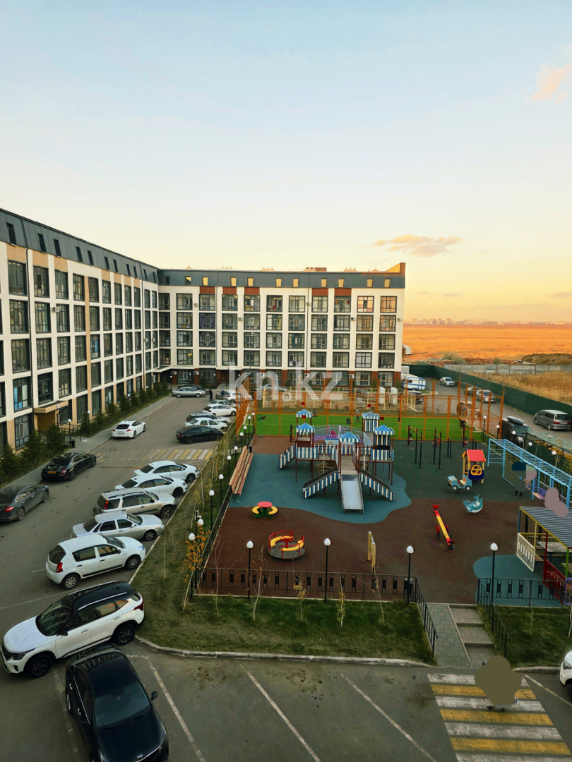 Продажа 1-комнатной квартиры, 30 м², ул. Аль-Фараби, дом  76 в Астане - фото 2