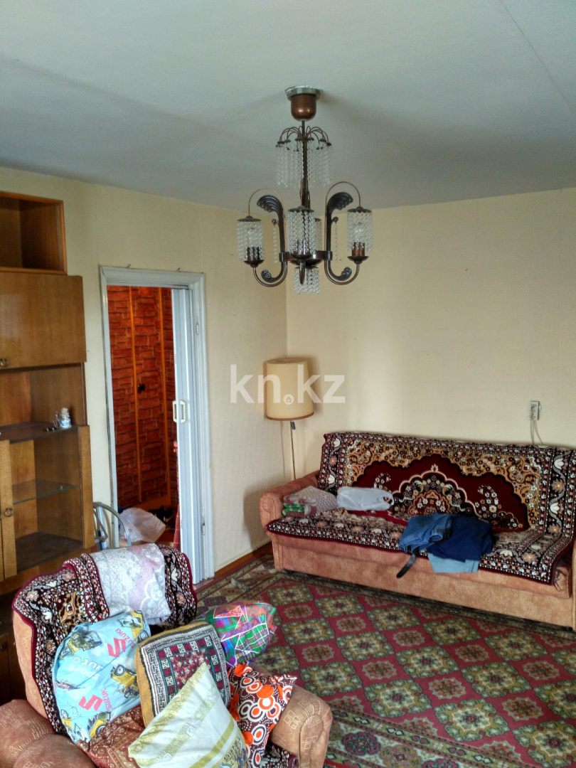 Продажа 3-комнатной квартиры, 60 м², ул. Ержанова, дом  17 - Продажа  трехкомнатных квартир в Караганде без посредников фото 10 из 10