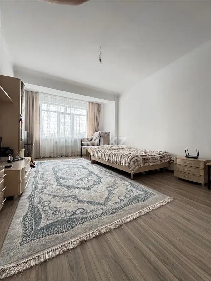 Продажа 2-комнатной квартиры, 90 м², пр. Гагарина, дом  133/1 - Продажа квартир в Алматы фото 1 из 6