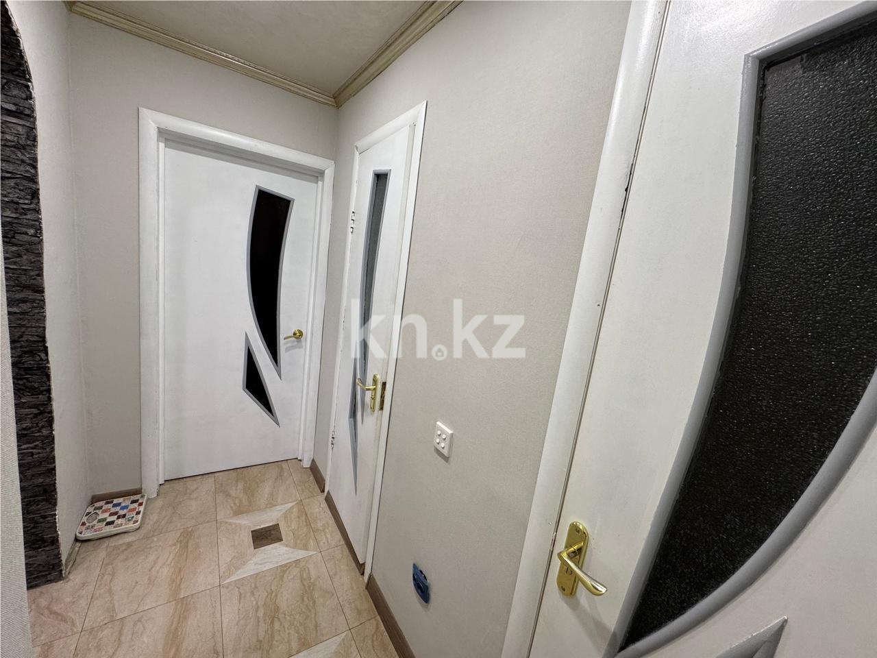 Продажа 3-комнатной квартиры, 64 м², мкр-н Степной-2, дом  3 в Караганде - фото 13