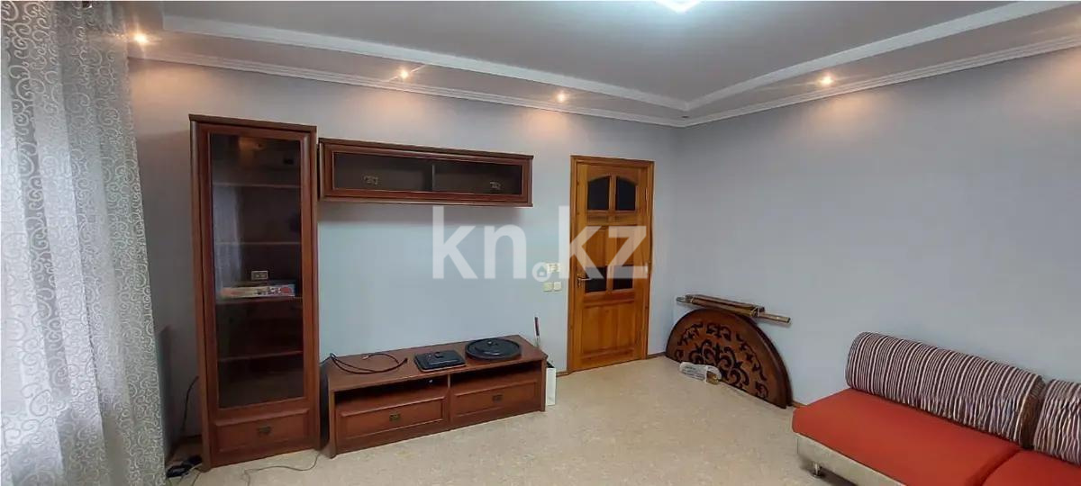 Продажа 3-комнатной квартиры, 64 м², мкр-н Голубые Пруды, дом  17 - Продажа  трехкомнатных квартир в Караганде фото 3 из 6