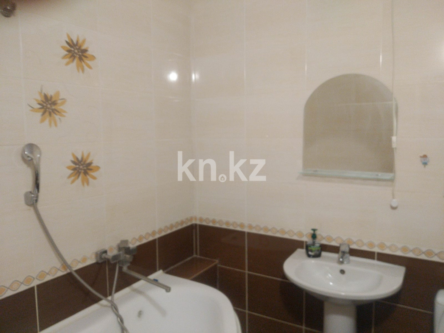 Аренда 1-комнатной квартиры, 38 м² - Продажа комнат в Усть-Каменогорске фото 5 из 6