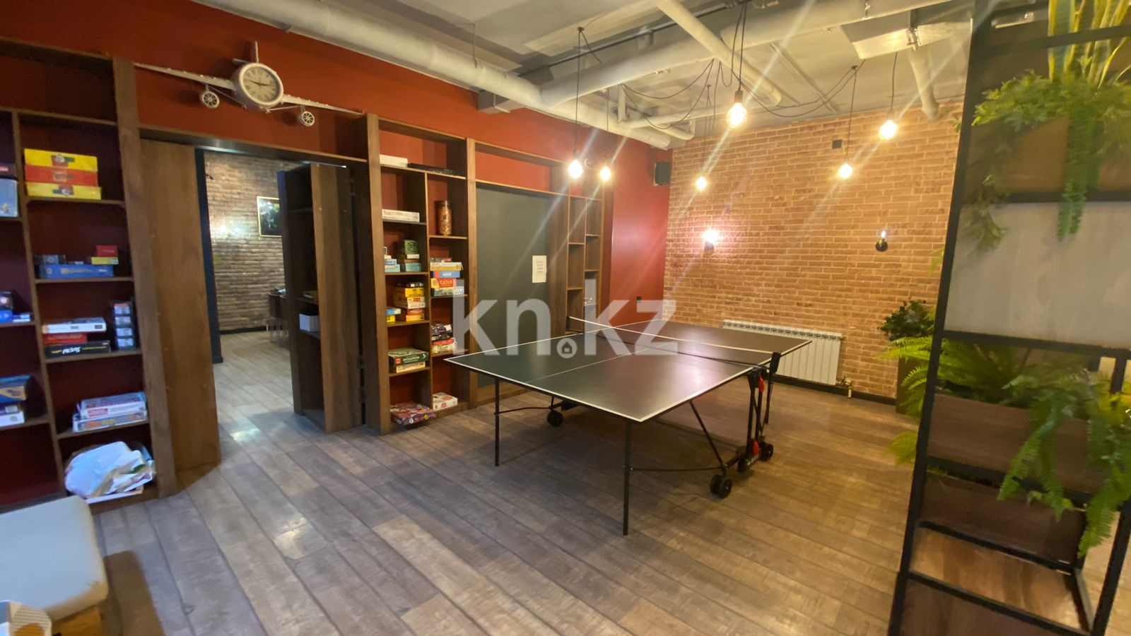 Продажа , 202 м², ул. Аманжолова, дом  24 - Продажа офисных и торговых помещений в Астане фото 9 из 15