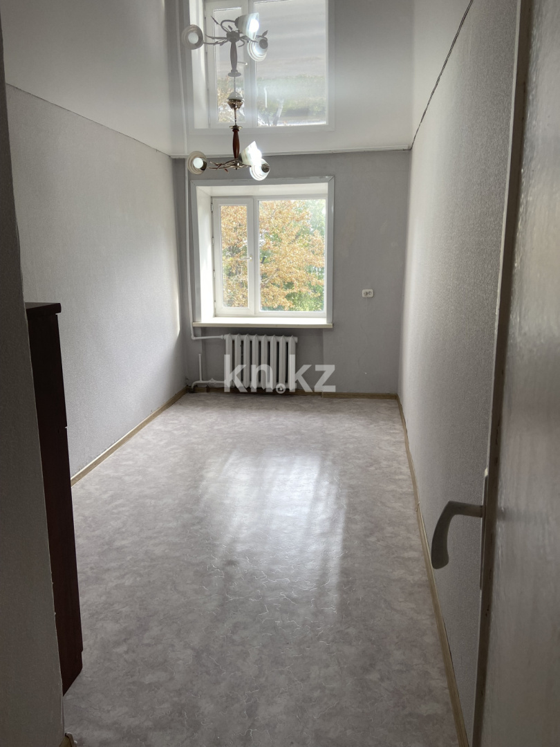 Продажа 3-комнатной квартиры, 55 м², 12-й мкр., дом  29 - Продажа  трехкомнатных квартир в Караганде с фото фото 4 из 8