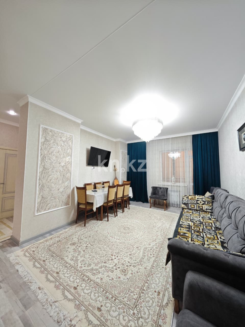Продажа 3-комнатной квартиры, 77 м², пр. Шахтеров, дом  52б - Продажа квартир в Казахстане фото 1 из 19
