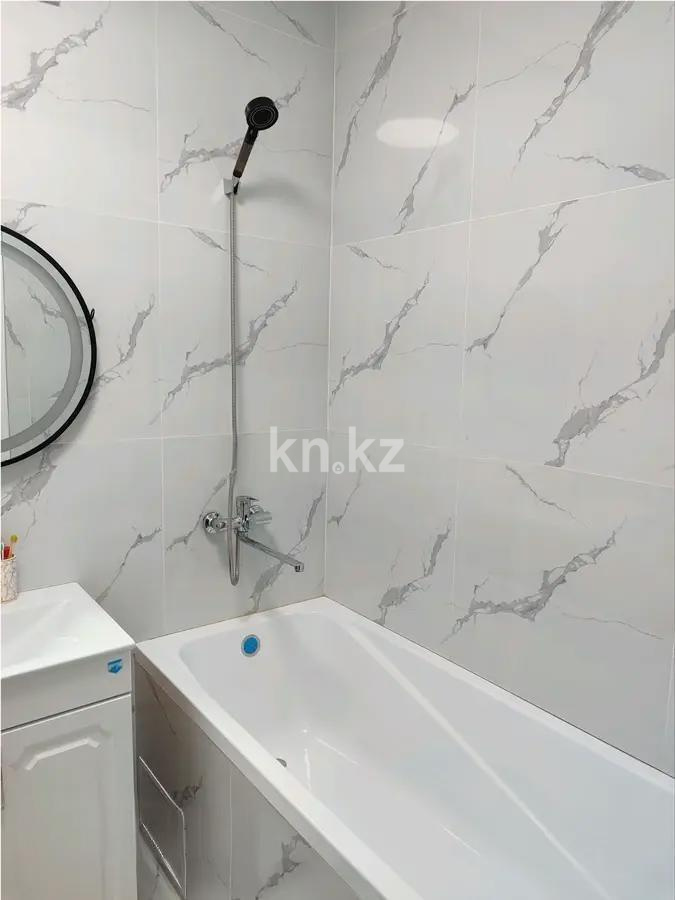 Продажа 1-комнатной квартиры, 37 м², ул. Бейбарыс Султан, дом  25 в Астане - фото 3