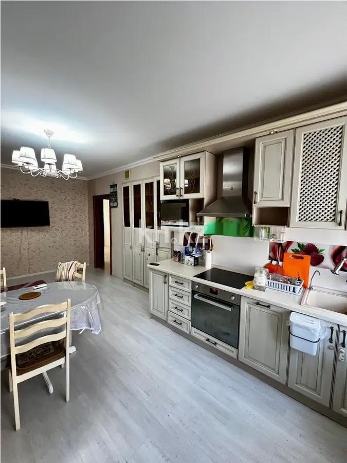 Продажа 3-комнатной квартиры, 100 м², пр. Шахтеров, дом  60 - Продажа квартир в Казахстане фото 3 из 6