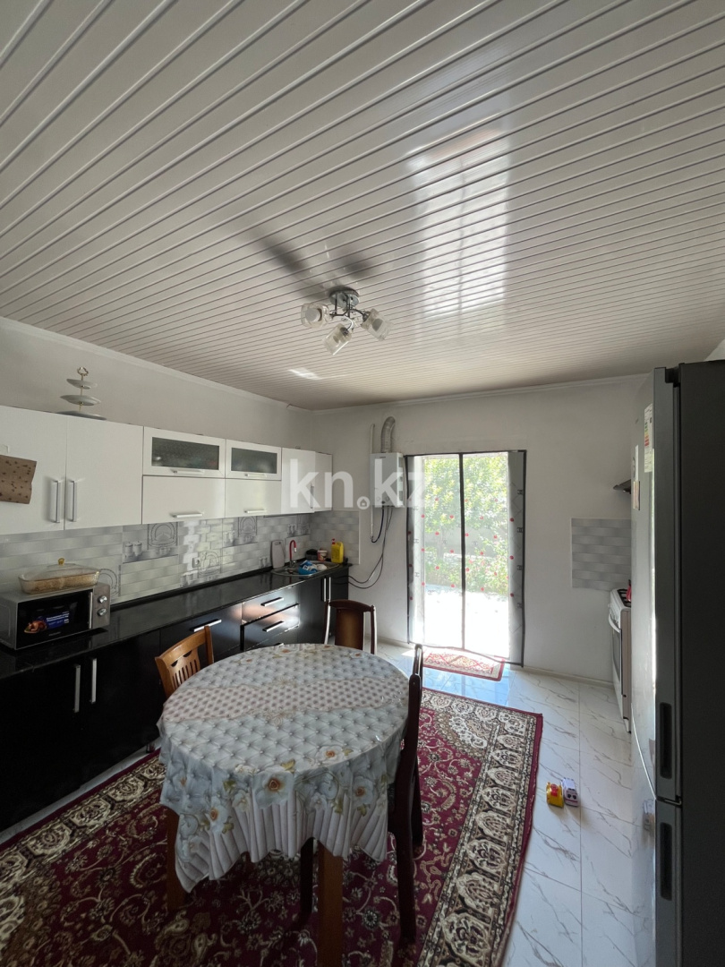 Аренда 5-комнатного дома, 230 м² - Аренда домов в Казахстане фото 18 из 20