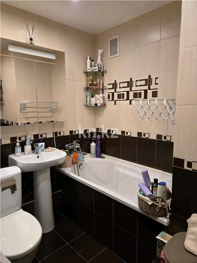 Продажа 3-комнатной квартиры, 59 м², мкр-н 10, дом  13 в Алматы - фото 5