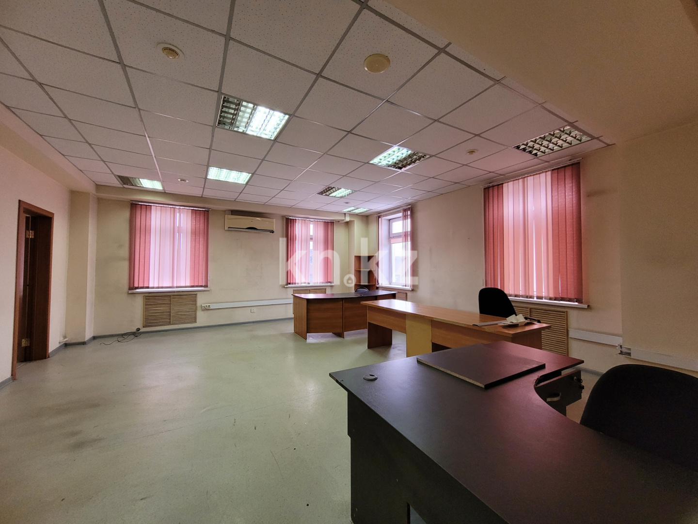 Аренда , ул. Ержанова - Аренда офисных и торговых помещений в Караганде фото 3 из 21