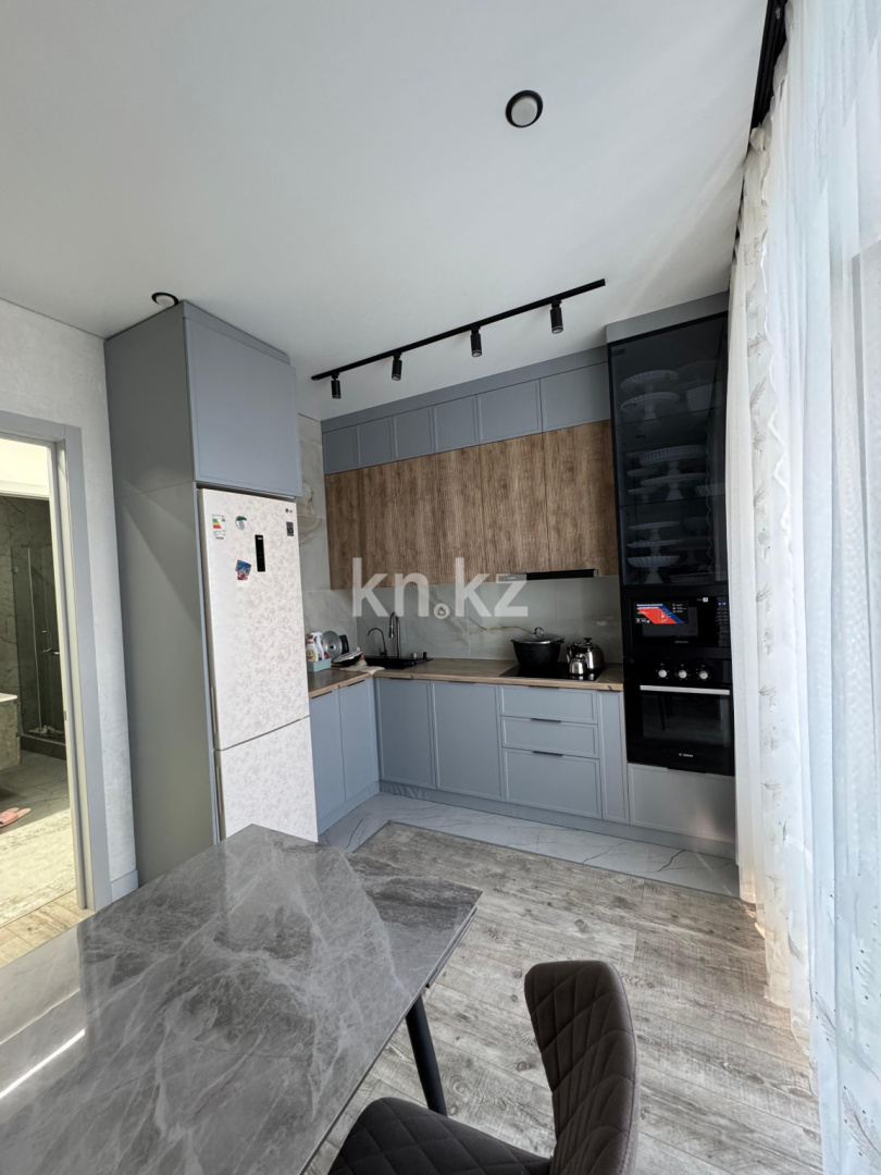 Продажа 4-комнатной квартиры, 105 м², ул. Таттимбета, дом  35 - Продажа  четырехкомнатных квартир в Караганде фото 4 из 14