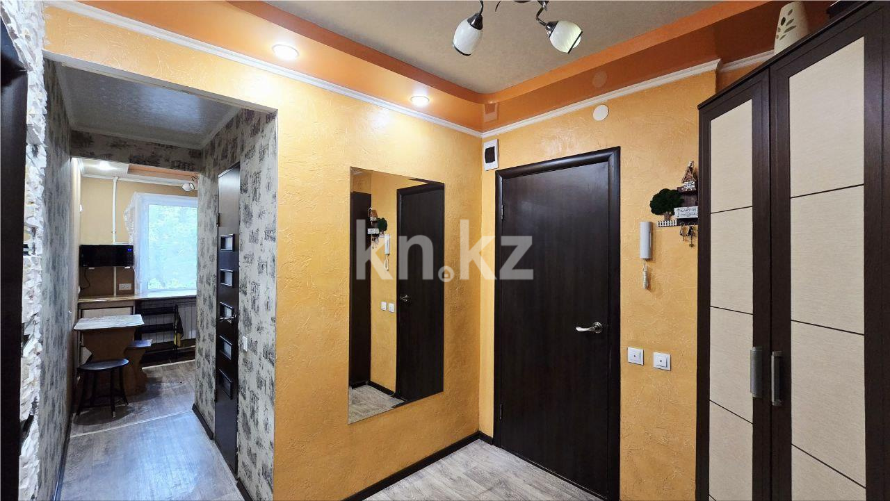 Продажа 3-комнатной квартиры, 62 м², ул. Абая в Темиртау - фото 9