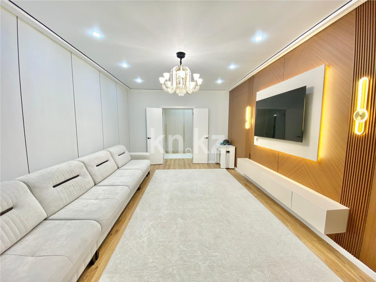 Продажа 3-комнатной квартиры, 103 м², ул. Момышулы - Продажа квартир в Караганде фото 2 из 20