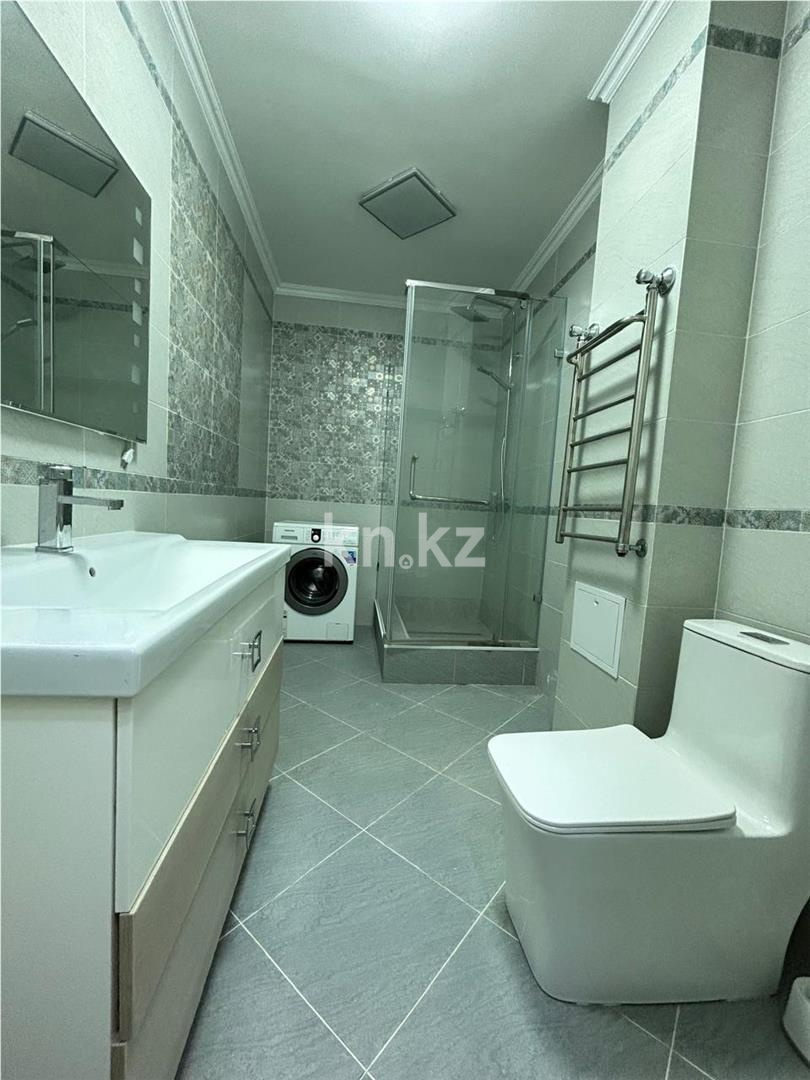 Продажа 4-комнатной квартиры, 134 м², ул. Нарикбаева в Астане - фото 16