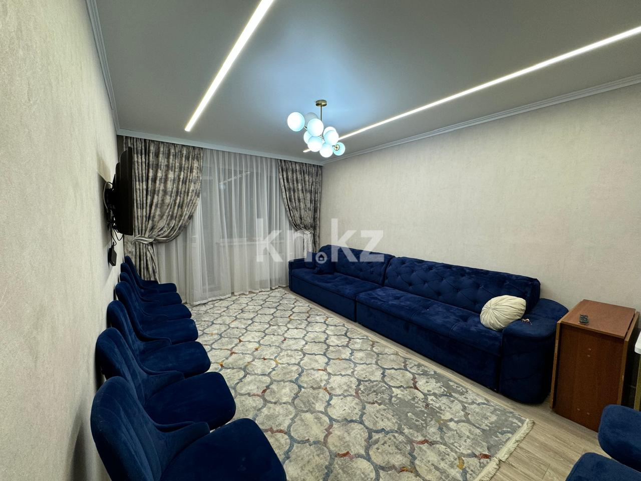 Продажа 3-комнатной квартиры, 80 м², ул. Сарыарка, дом  19 - Продажа  трехкомнатных квартир в новостройках Караганды без посредников фото 1 из 10