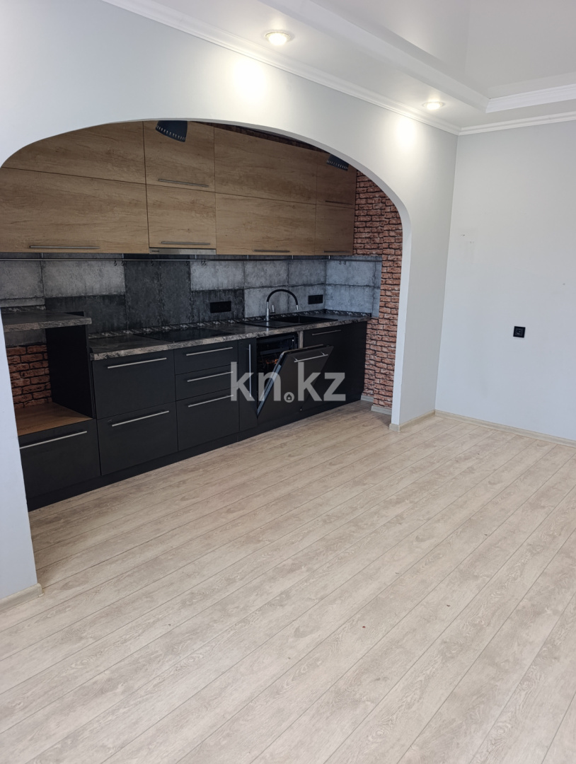 Продажа 2-комнатной квартиры, 61 м² - Продажа квартир в Караганде - страница 2 фото 3 из 18