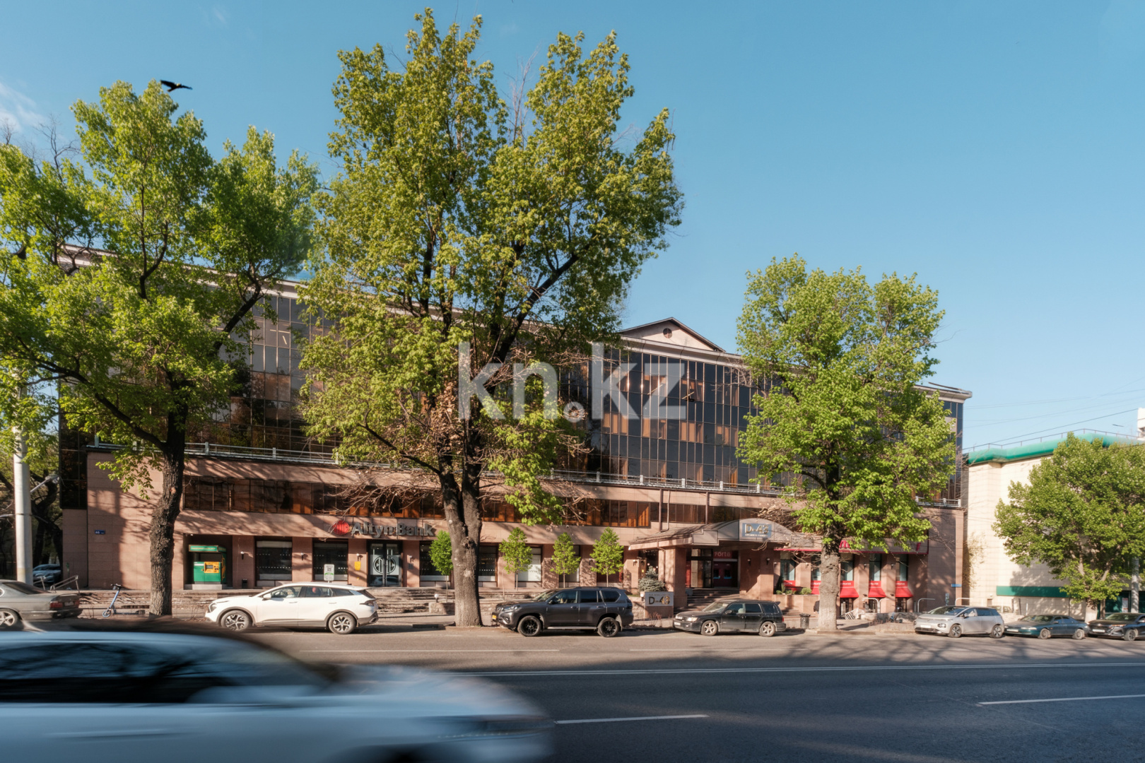 Аренда , Достык, дом  43 - Аренда офисных и торговых помещений в Алматы фото 2 из 11