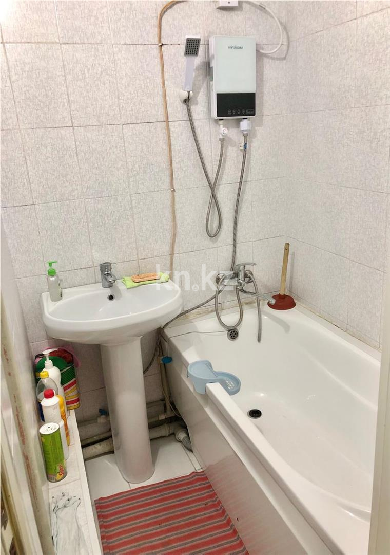 Продажа 2-комнатной квартиры, 45 м², ул. Керамическая, дом  80 в Караганде - фото 11