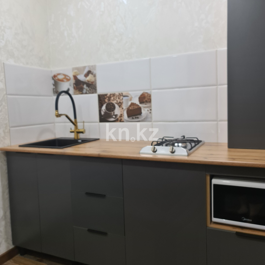 Аренда 2-комнатной квартиры посуточно, 45 м², ул. Комиссарова, дом  26 - Аренда  двухкомнатных квартир посуточно в Караганде с фото фото 13 из 13