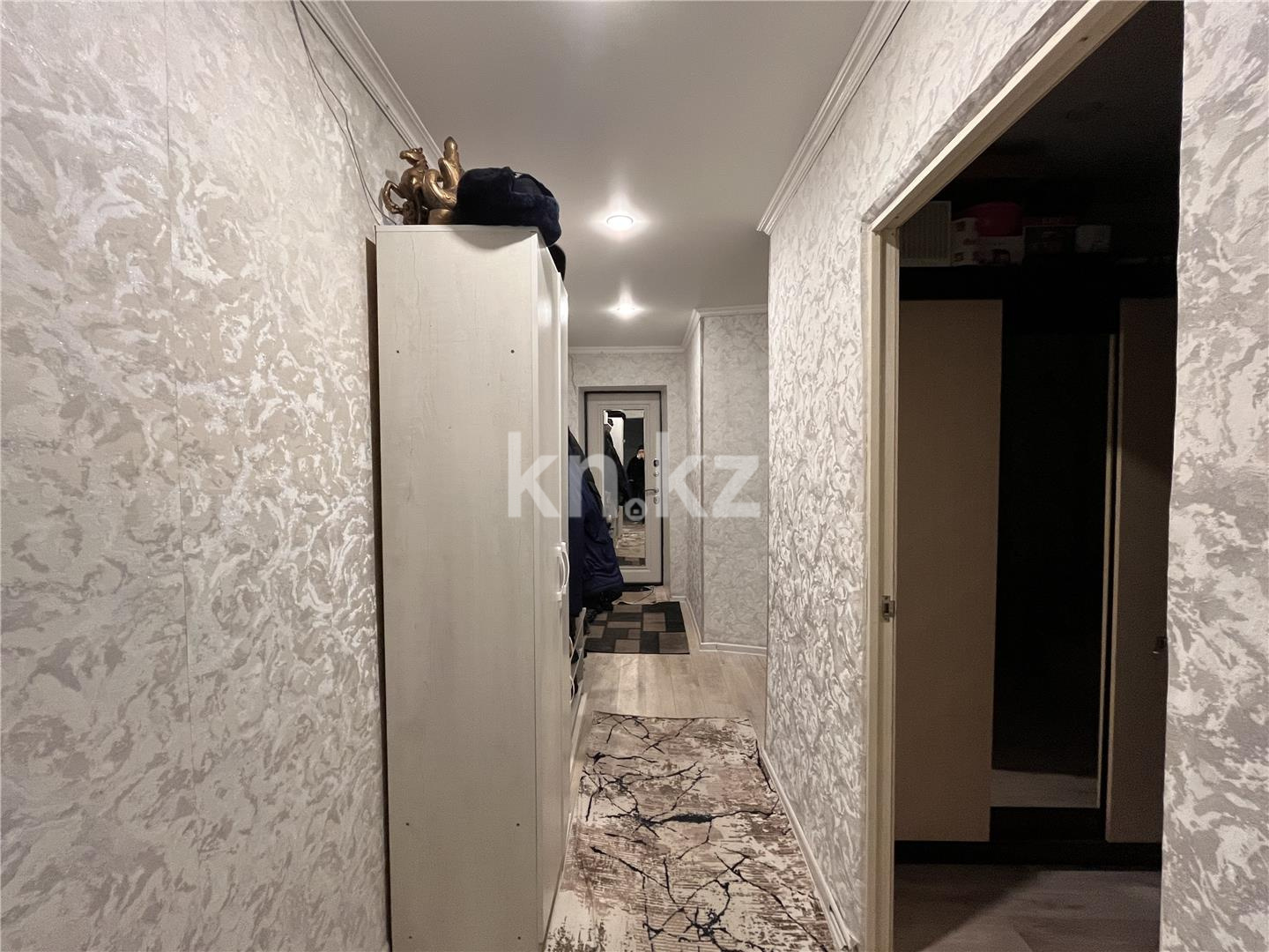 Продажа 3-комнатной квартиры, 58 м², мкр-н 14, дом  16 в Караганде - фото 12