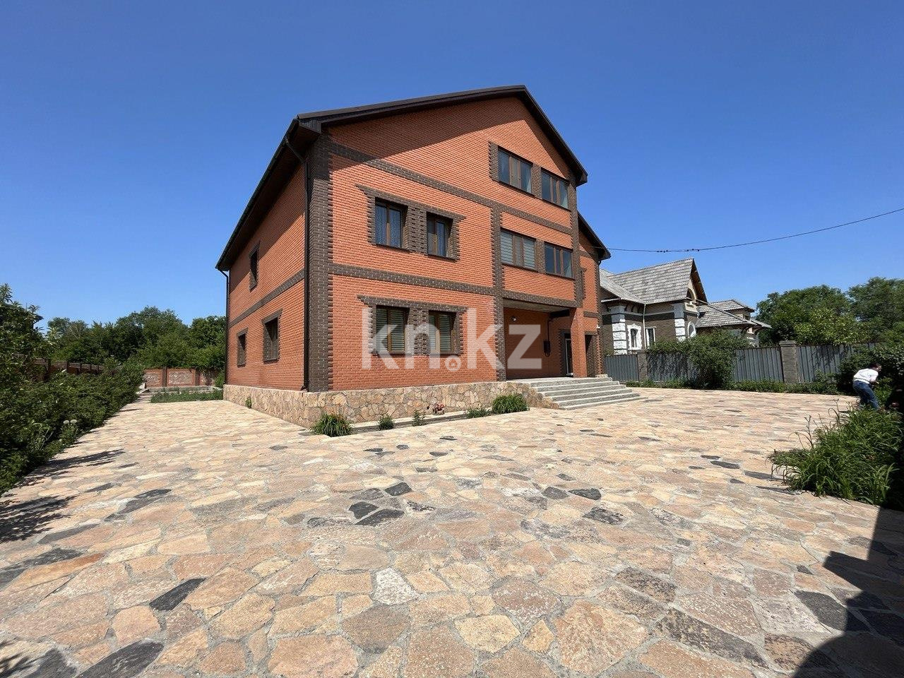 Продажа 8-комнатного дома, 478 м², ул. Жанибекова в Караганде - фото 30