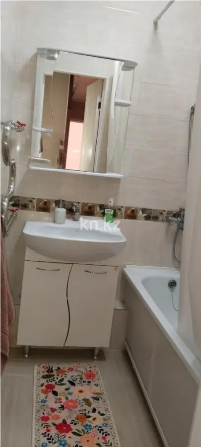 Продажа 2-комнатной квартиры, 69 м², пр. Абылай хана, дом  6/7 в Астане - фото 4