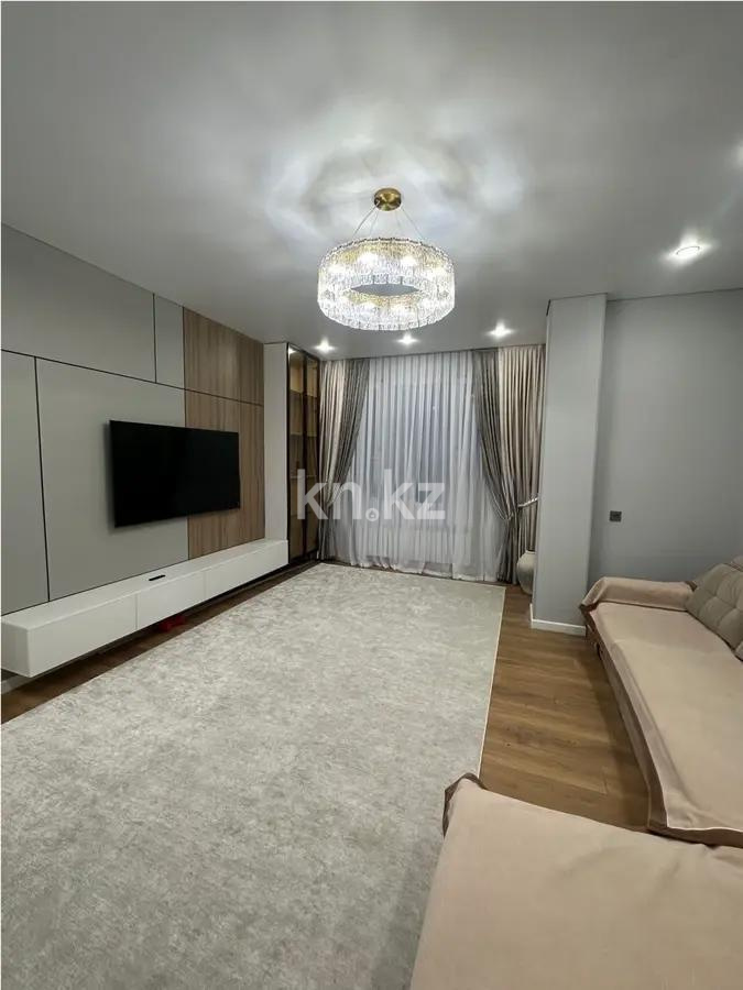 Продажа 3-комнатной квартиры, 93.5 м², ул. Жандосова, дом  70в - Продажа квартир в Алматы фото 1 из 5