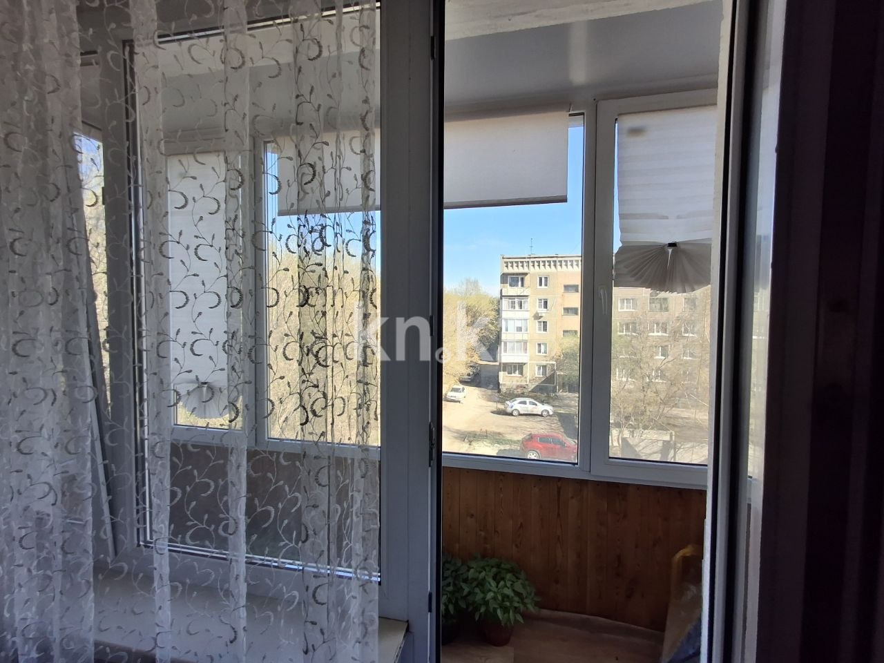 Продажа 3-комнатной квартиры, 69.3 м² - Продажа жилой и коммерческой недвижимости в Усть-Каменогорске фото 21 из 27