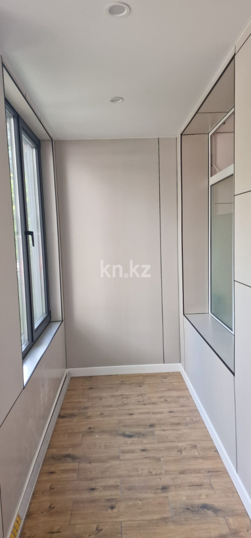 Продажа , 66.4 м², ул. Байзакова, дом  263 - Продажа офисных и торговых помещений в Алматы с фото фото 2 из 24