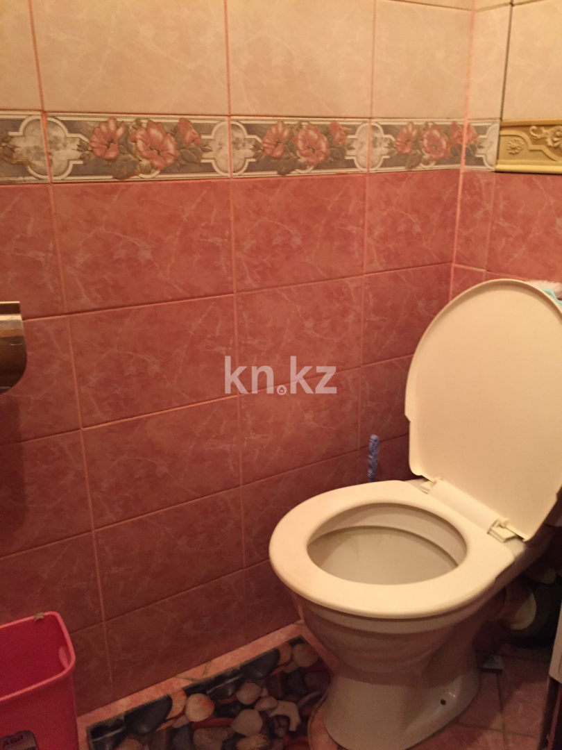 Аренда 3-комнатной квартиры, 75 м², мкр-н Аксай-1 - Аренда  трехкомнатных квартир помесячно в Алматы с фото фото 9 из 16