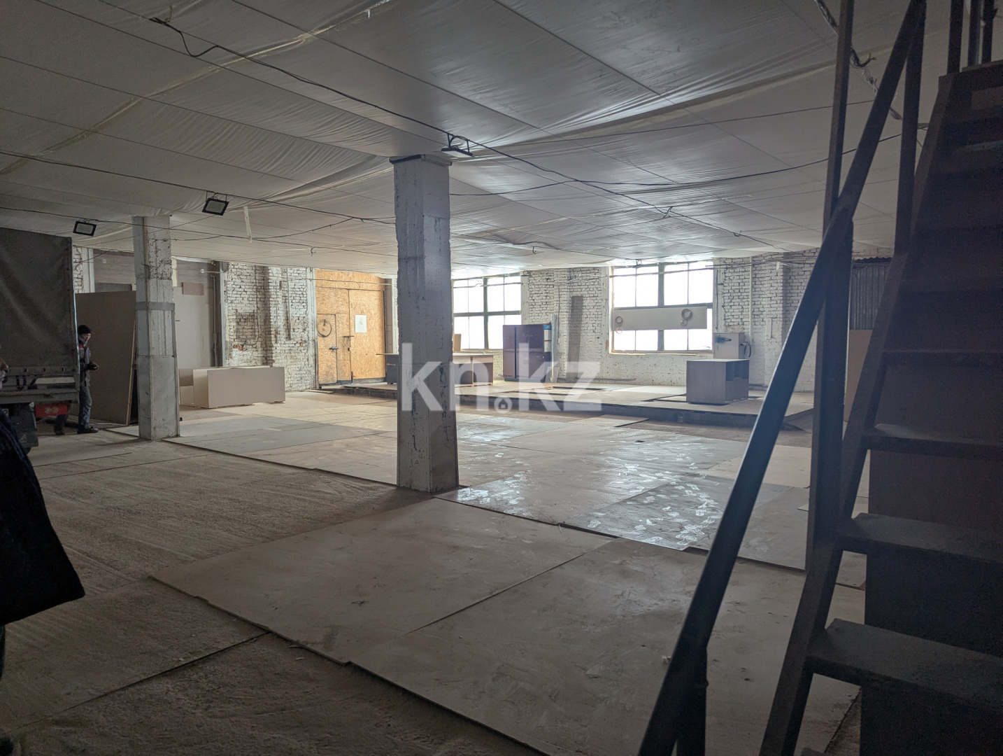 Аренда базы, 393 м² - Аренда баз, складов и промышленной недвижимости в Алматы без посредников фото 6 из 11