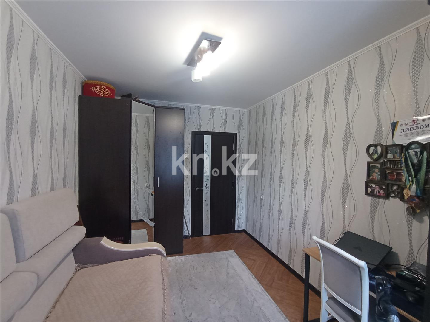 Продажа 4-комнатной квартиры, 78 м², мкр. Степной-4 - Продажа  четырехкомнатных квартир в Караганде фото 8 из 13