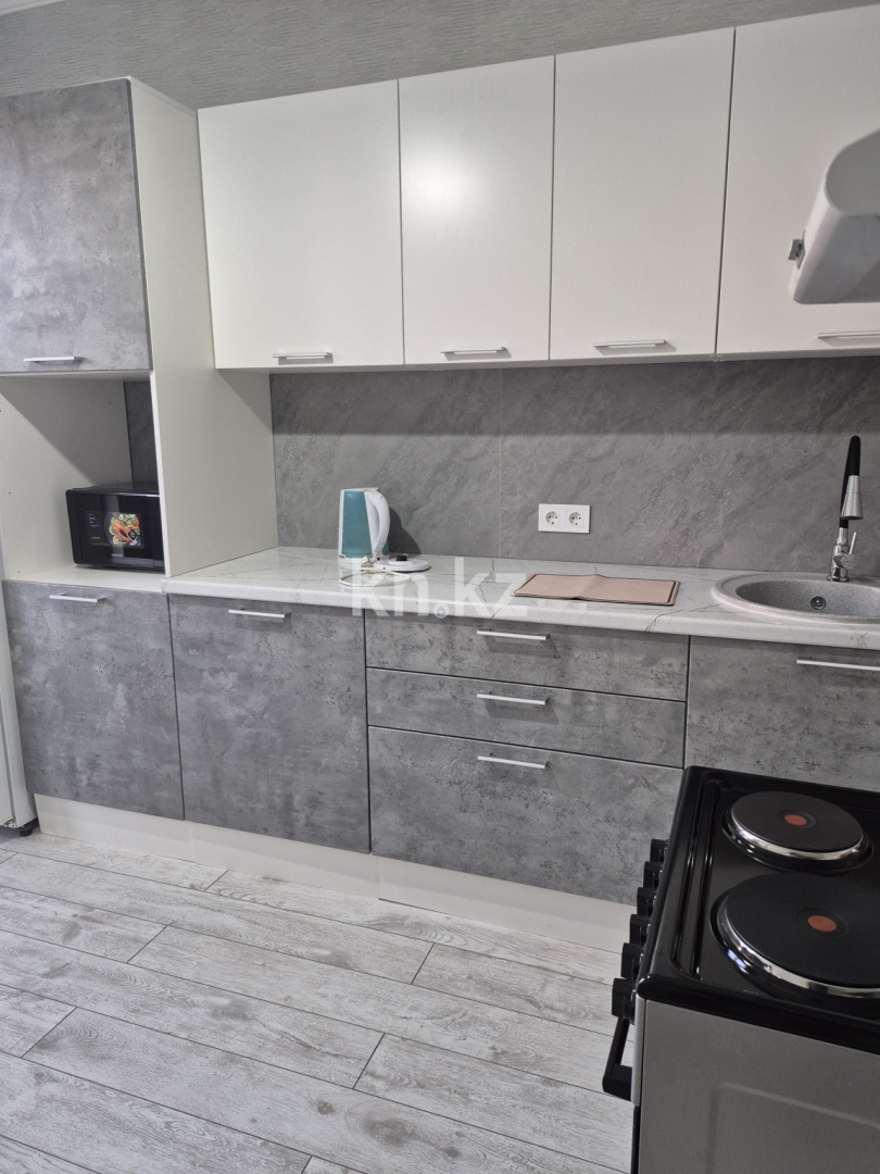 Аренда 3-комнатной квартиры, 72 м², Е 128, дом  25 - Аренда жилой и коммерческой недвижимости в Астане фото 1 из 15