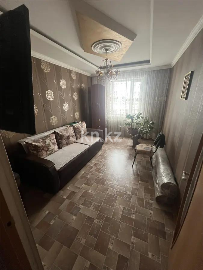 Продажа 3-комнатной квартиры, 64 м², ул. Университетская, дом  11 в Караганде - фото 4