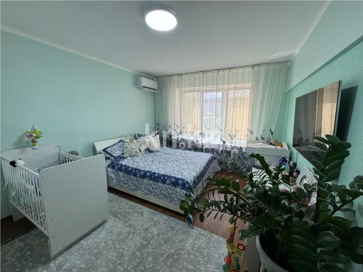 Продажа 3-комнатной квартиры, 75 м², ул. Курмангазы, дом  144 в Алматы - фото 2