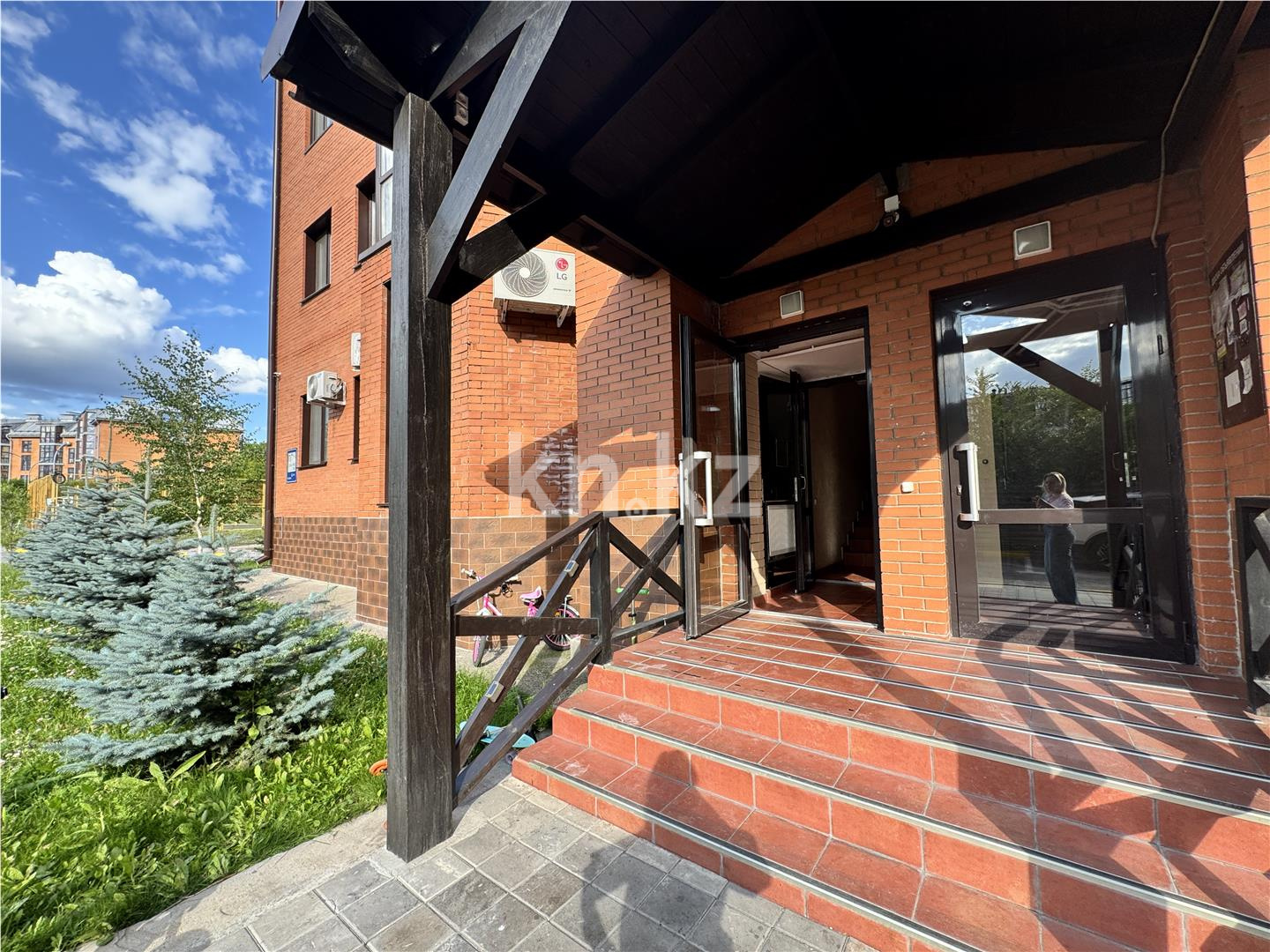 Продажа 4-комнатной квартиры, 198 м², ул. Ботаническая, дом  12/12 в Караганде - фото 50