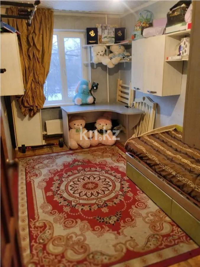 Продажа 3-комнатной квартиры, 60 м², мкр-н Аксай-3, дом  15 в Алматы - фото 3