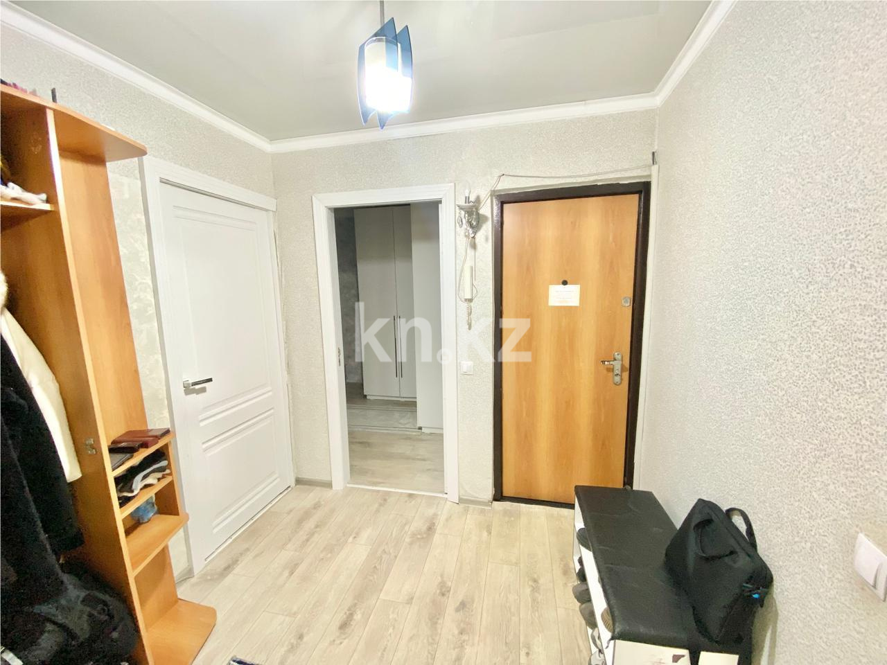 Продажа 4-комнатной квартиры, 76 м², ул. Университетская, дом  17/2 - Продажа квартир в Караганде фото 11 из 19