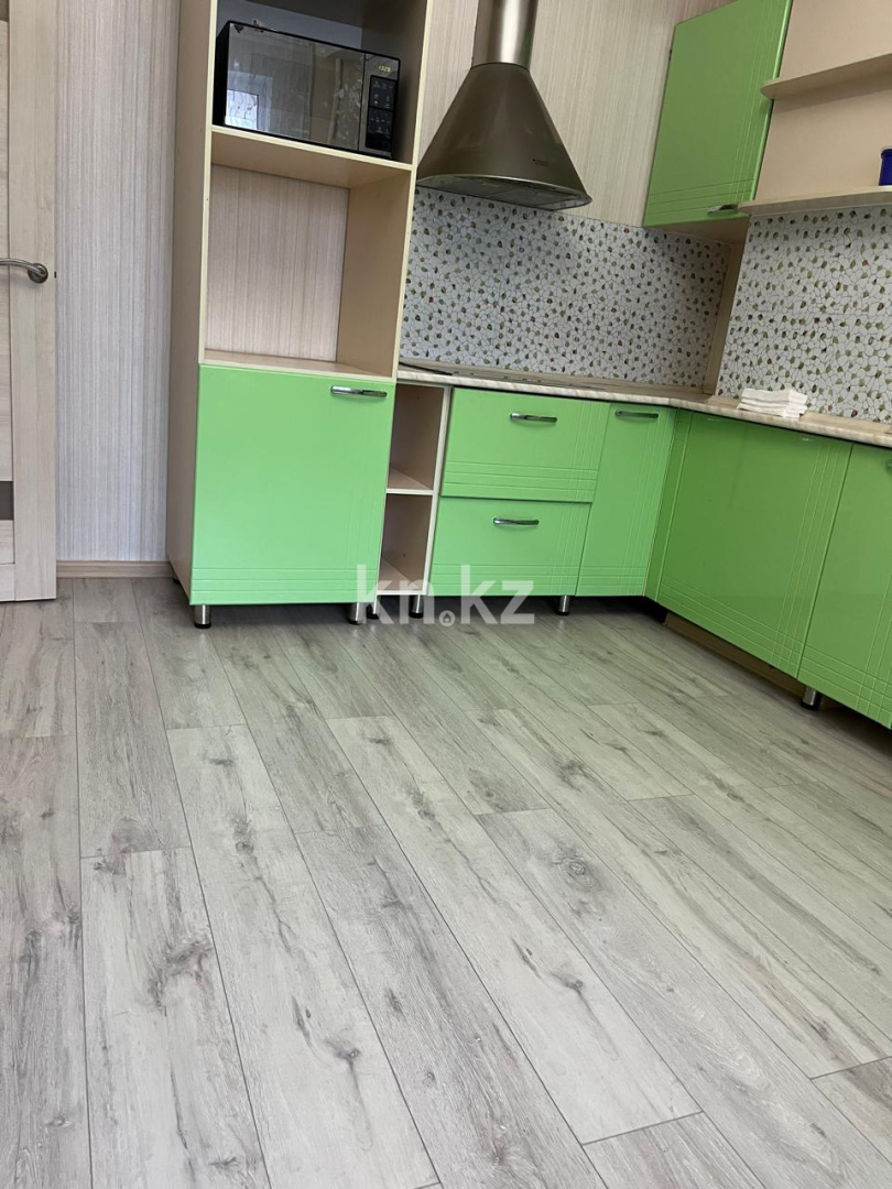 Продажа 4-комнатной квартиры, 105 м², ул. Сауран, дом  3/1 - район Абу Даби плазы - Продажа квартир в Астане фото 3 из 18