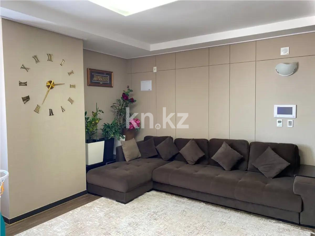 Продажа 4-комнатной квартиры, 140 м², пр. Кошкарбаева, дом  10/1 - Продажа  четырехкомнатных квартир в новостройках Астаны без посредников с фото фото 1 из 3