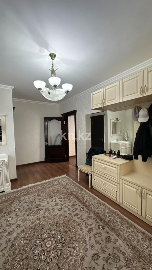 Продажа 7-комнатного дома, 380 м², мкр-н Самал-2, дом  111 - Продажа квартир в Шымкенте фото 11 из 26