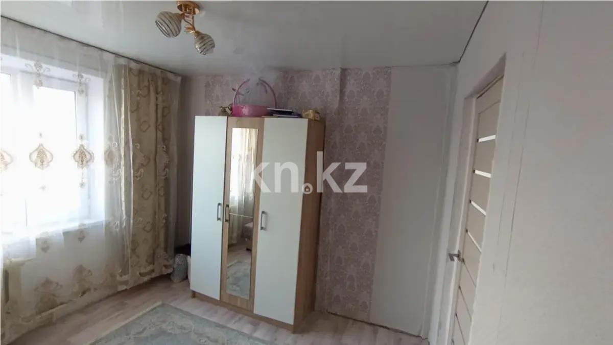 Продажа 3-комнатной квартиры, 50 м², мкр-н 16, дом  2 - Продажа  трехкомнатных квартир в Караганде без посредников фото 3 из 6