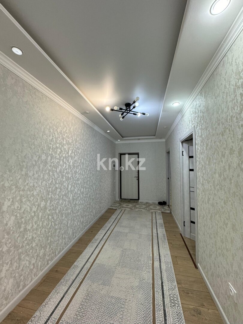 Продажа 3-комнатной квартиры, 95.4 м² в Уральске - фото 3