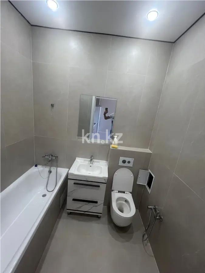 Продажа 2-комнатной квартиры, 42 м², ул. Е-797, дом  7 в Астане - фото 4