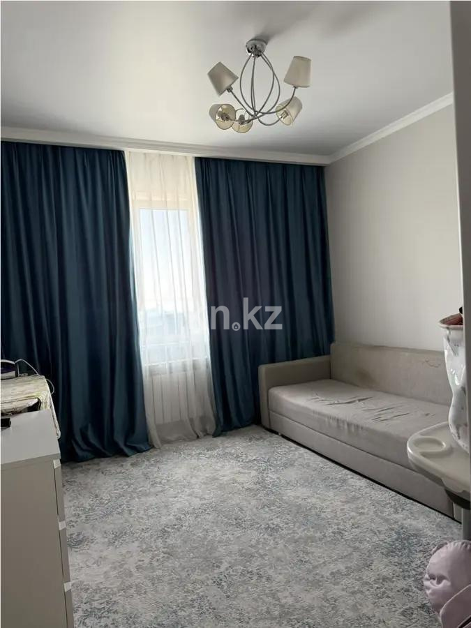 Продажа 3-комнатной квартиры, 80 м², мкр-н Аксай-4, дом  22 - Продажа квартир в Казахстане фото 1 из 7
