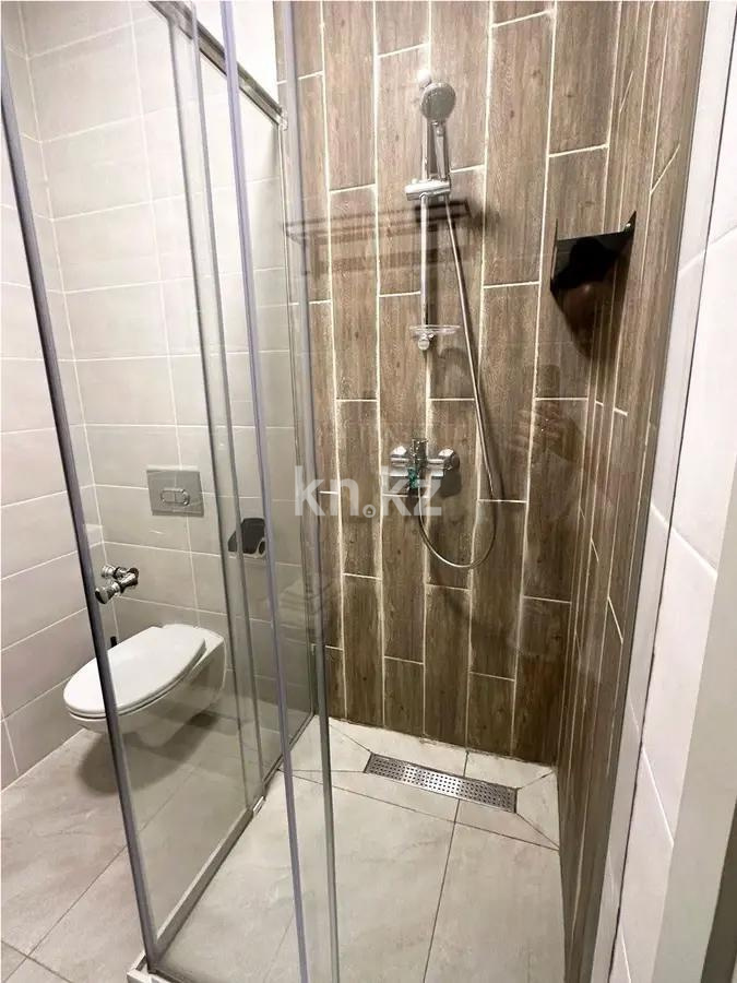 Продажа 1-комнатной квартиры, 46.8 м², мкр-н Самал-3, дом  15 в Алматы - фото 3