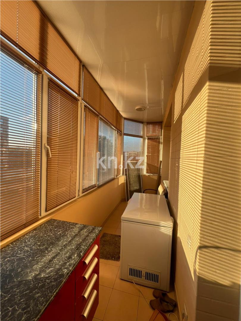 Продажа 4-комнатной квартиры, 188 м², ул. Аманжолова - Продажа  четырехкомнатных квартир в Караганде фото 23 из 28