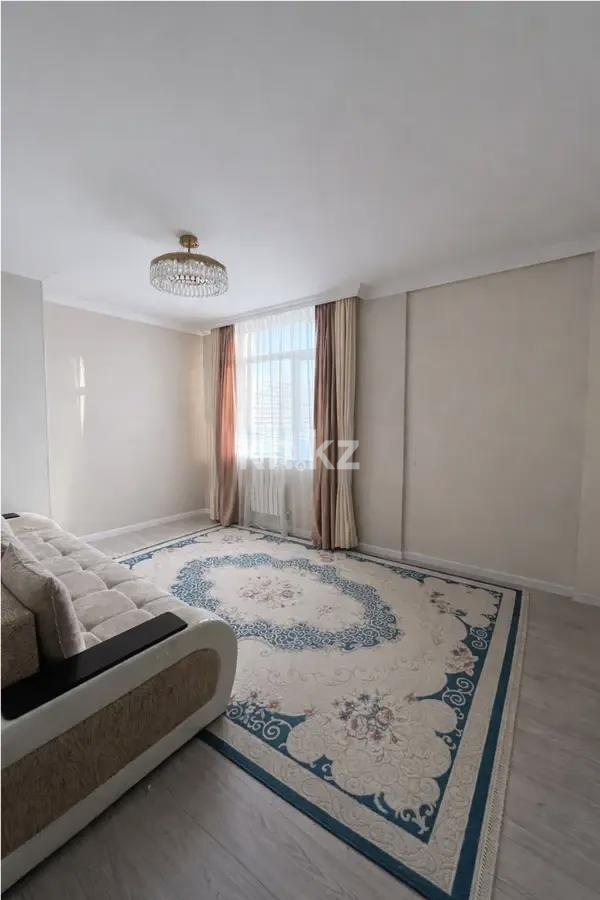 Продажа 5-комнатной квартиры, 92.5 м² - Продажа пятикомнатных и более квартир в Казахстане фото 1 из 8