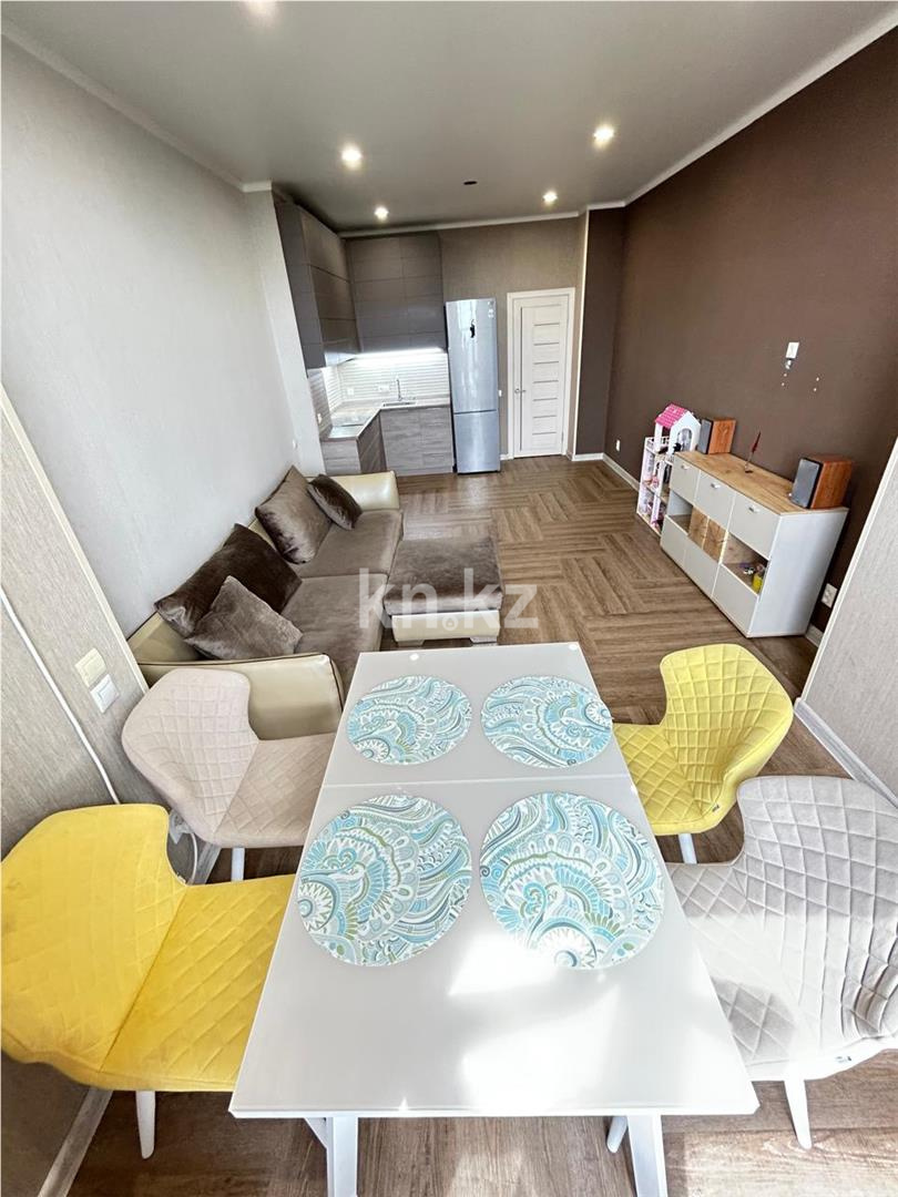 Продажа 2-комнатной квартиры, 65 м², ул. Алиханова, дом  37/4 - Продажа квартир в Караганде фото 25 из 32