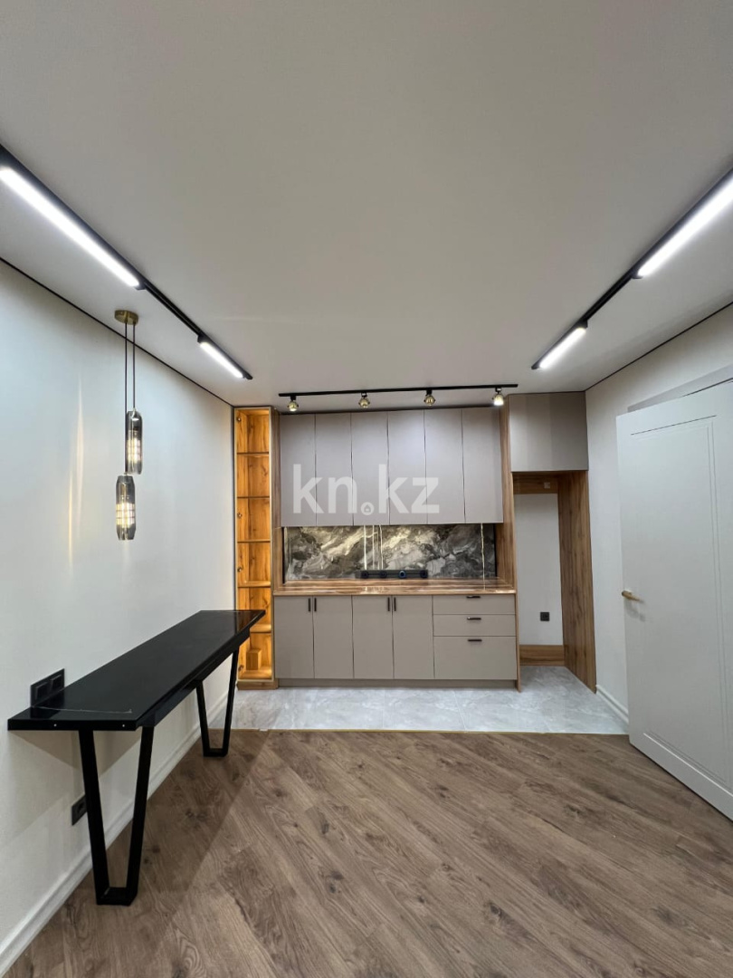 Продажа 2-комнатной квартиры, 37 м², е430, дом  2 - Продажа  двухкомнатных квартир в Астане без посредников с фото фото 1 из 10
